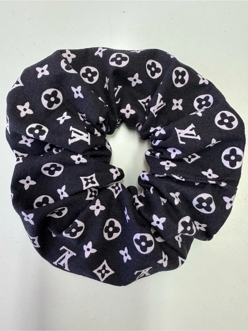 Luxury brand inspired print fabric Black & Lilac Monogram Scrunchie NWOT - Picture 1 of 1